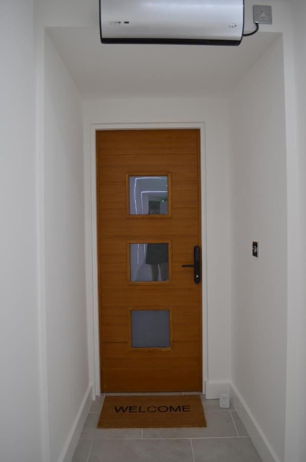 Executive Bright And Airy In Sydenham Апартаменты